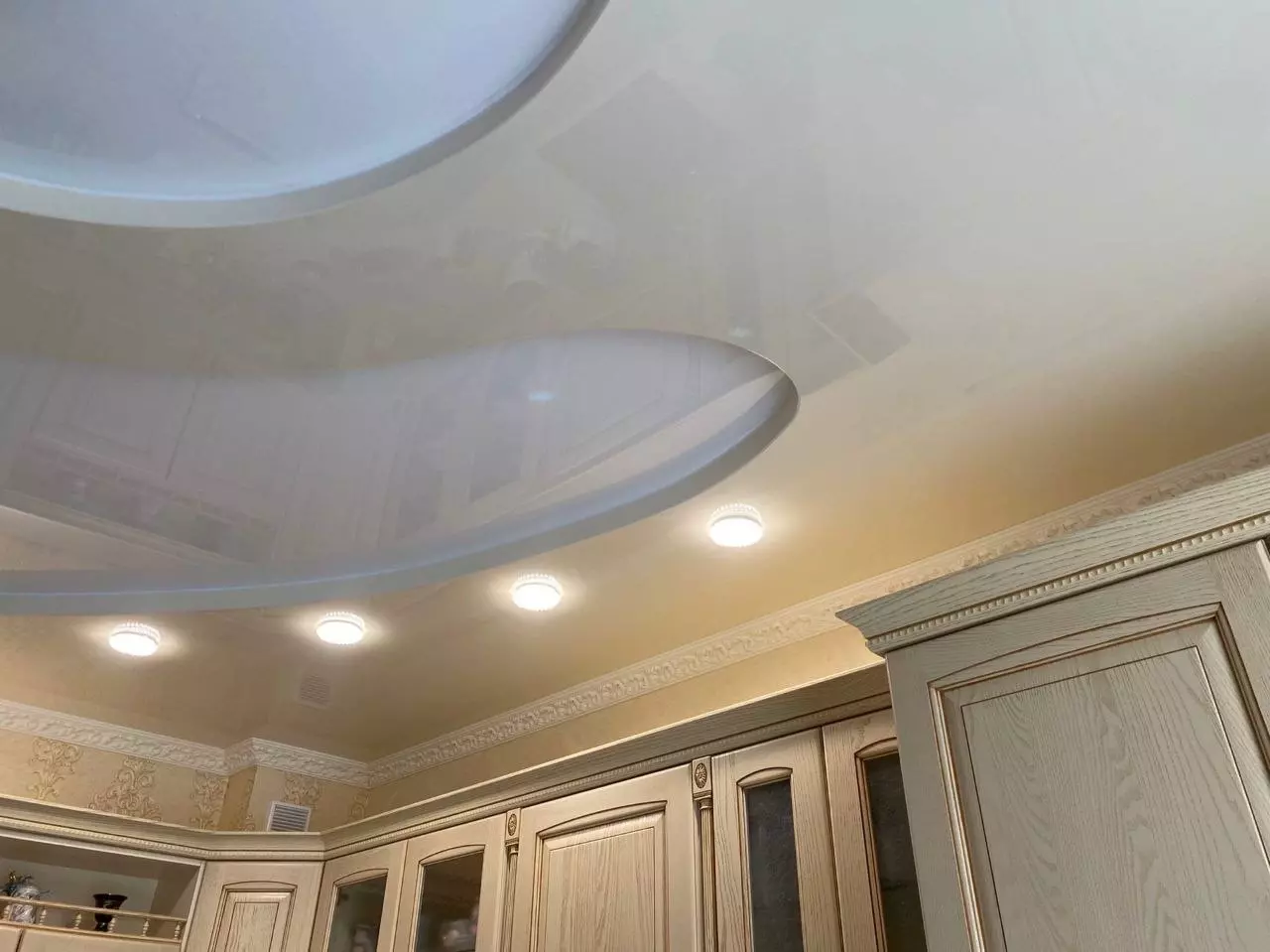 Артем, Ленина улица, 17, фото 2